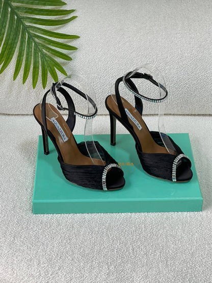 AQUAZZURA
SuperMaster Quality 💯
450 dhs🪙🌨️
Size: 36-41💥

Zain171
♥️♥️♥️