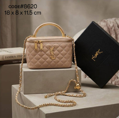 YSL - ʏᴠᴇs sᴀɪɴᴛ ʟᴀᴜʀᴇɴᴛ
ᴛᴏᴘ ʜᴀɴᴅʟᴇ ᴠᴀɴɪᴛʏ ʙᴀɢ
ᴄᴀʟғsᴋɪɴ ʟᴇᴀᴛʜᴇʀ ᴍᴀᴛᴇʀɪᴀʟ
ᴡɪᴛʜ ᴄʜᴀɪɴ ʙᴇʟᴛ
ʀᴏᴜɴᴅ ʙᴀʟʟ ᴘʀᴇss ᴀᴅᴊᴜsᴛᴀʙʟᴇ
ɢᴏʟᴅ ʜᴀʀᴅᴡᴀʀᴇ
sɪᴢᴇ: 18 cm
ᴡɪᴛʜ BOX
🎁🎁🎁

70 dhs🇦🇪

Zain31
♥️♥️♥️
