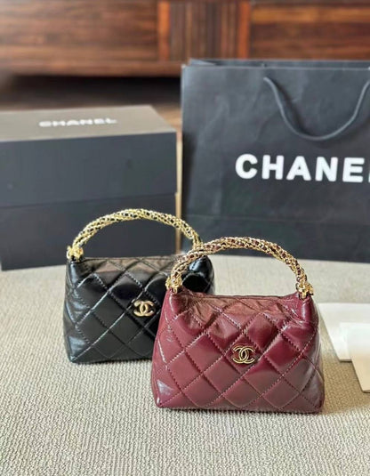 Chanel

95 dhs✅

with box
🎁🎁🎁

Zain35
♥️♥️♥️