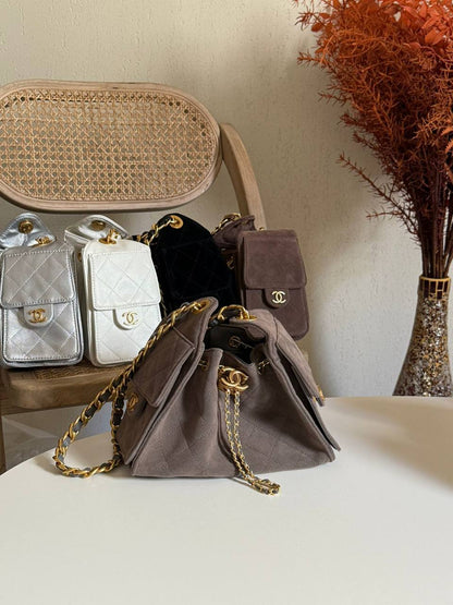 New Collection✨✨✨
CHANEL
22cm
360 dhs🪙💚
Top quality 
With box🎁

Zain167
♥️♥️♥️