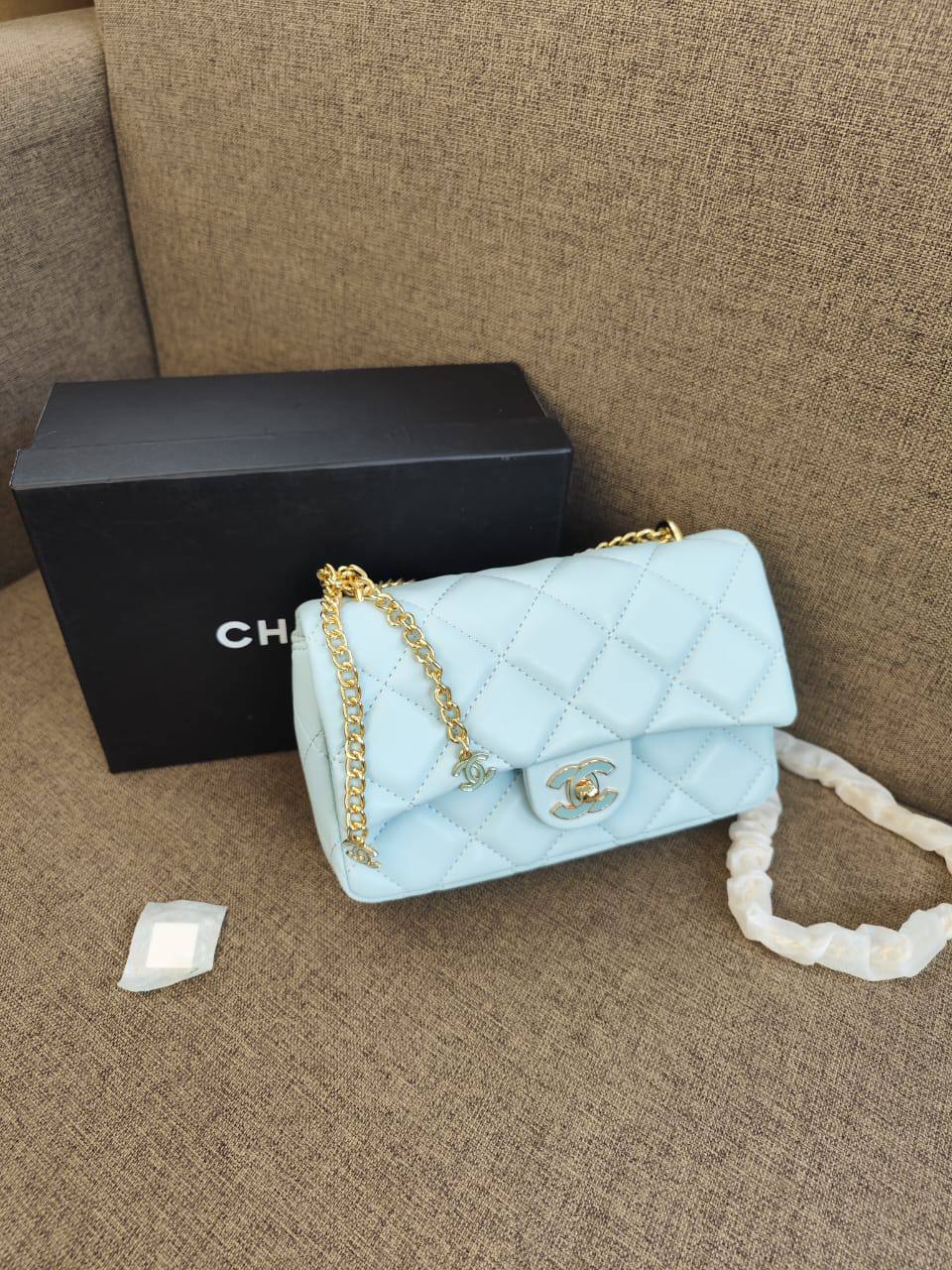 Bags
95 dhs🇦🇪🇦🇪
high quality With box23cm

Zain26
♥️♥️♥️