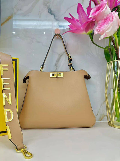 Fendi

130 dhs💓

Zain143
♥️♥️♥️
