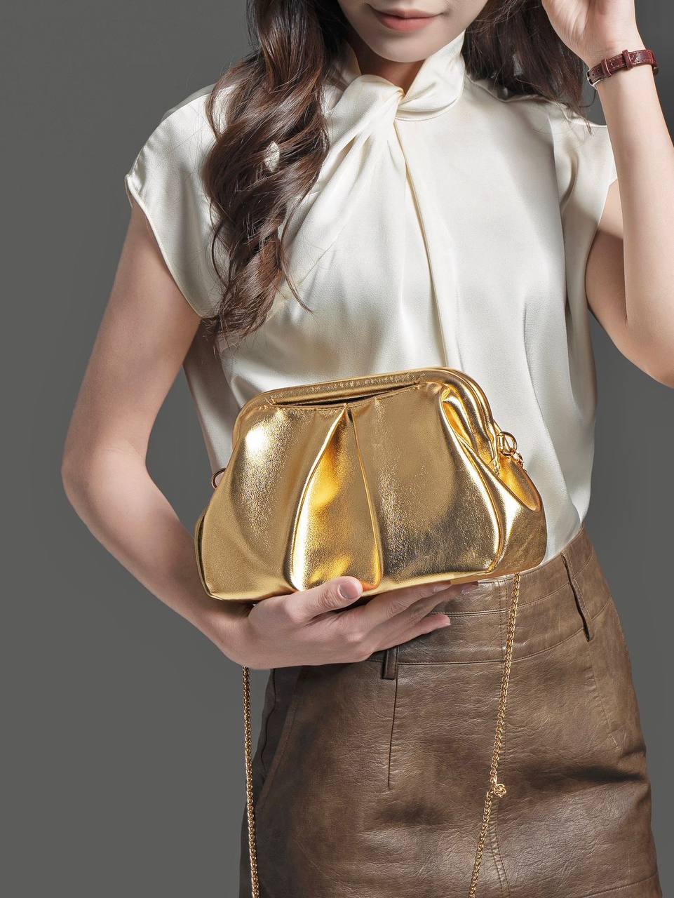 BOTTEGA 

GOOD QUALITY 
WITH BOX 
🎁🎁🎁

90 dhs✅

Zain39
♥️♥️♥️