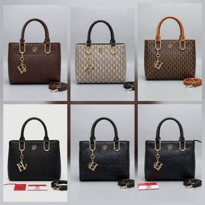 CH Carolina Herrera
Top Hand Carry Bag
With Long Belt Strap
Gold Hardware & Chain Logo
NO BOX
Size: 25 cm

100 dhs🇦🇪🇦🇪

Zain239
♥️♥️♥️