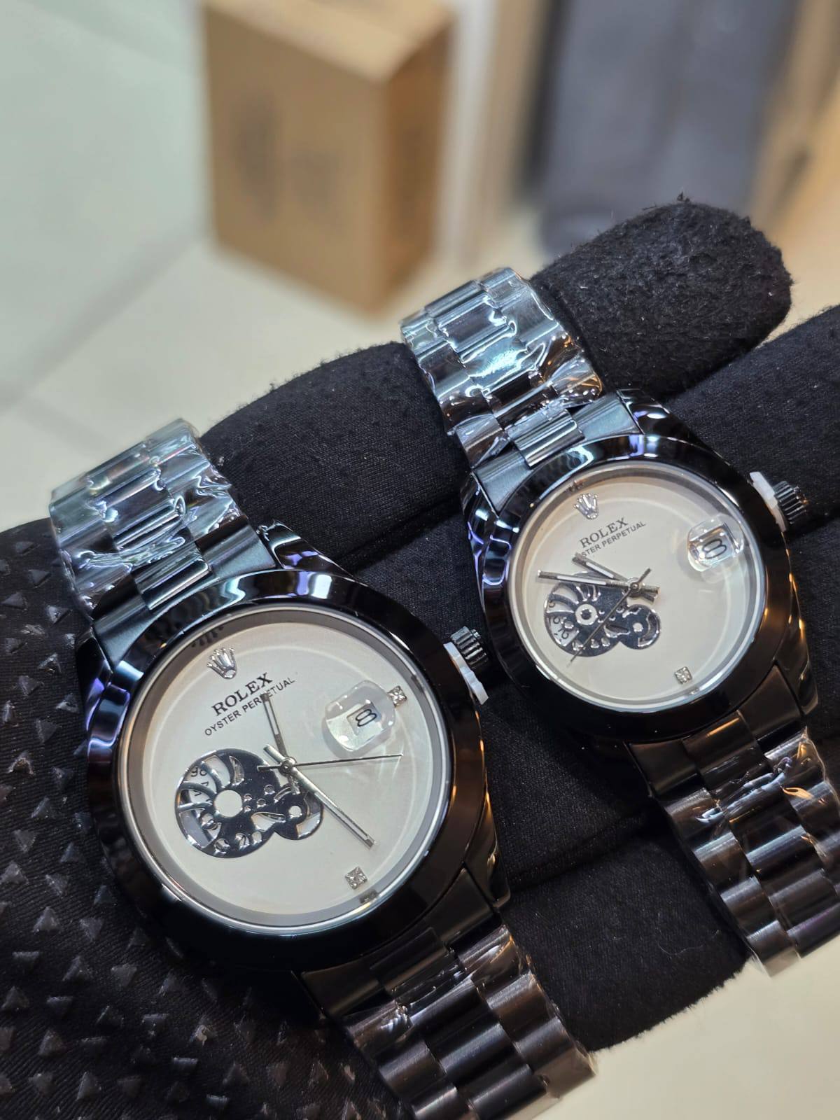 Rolex couple Set 
110 dhs🇦🇪🇦🇪

Zain29
♥️♥️♥️