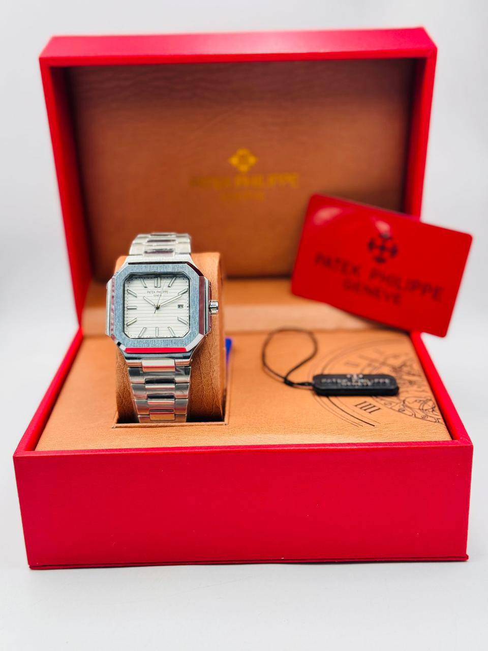 Patek Philippe men
*offer price 
55 dhs❣️

Zain08
♥️♥️♥️