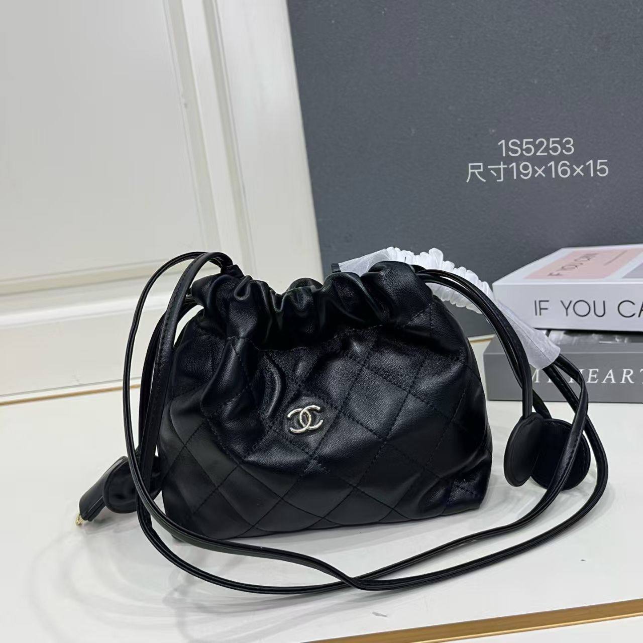 Chanel
Master💓💓
18cm🫶🏼 
320 dhs✅

Zain297
♥️♥️♥️