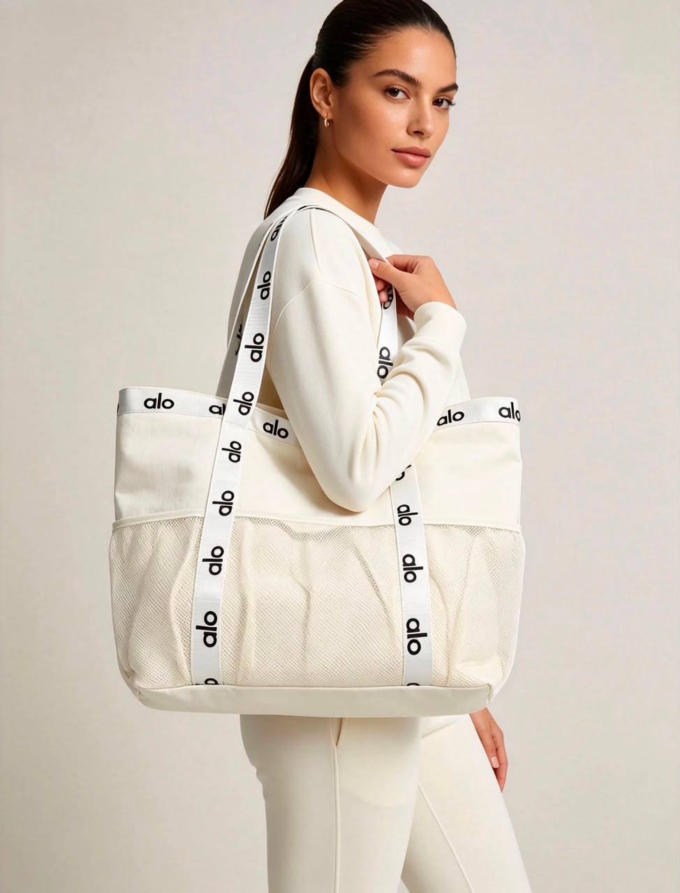Alo Bags
90 dhs🇦🇪🇦🇪

Zain35
♥️♥️♥️