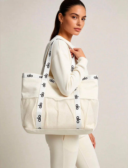 Alo Bags
90 dhs🇦🇪🇦🇪

Zain35
♥️♥️♥️