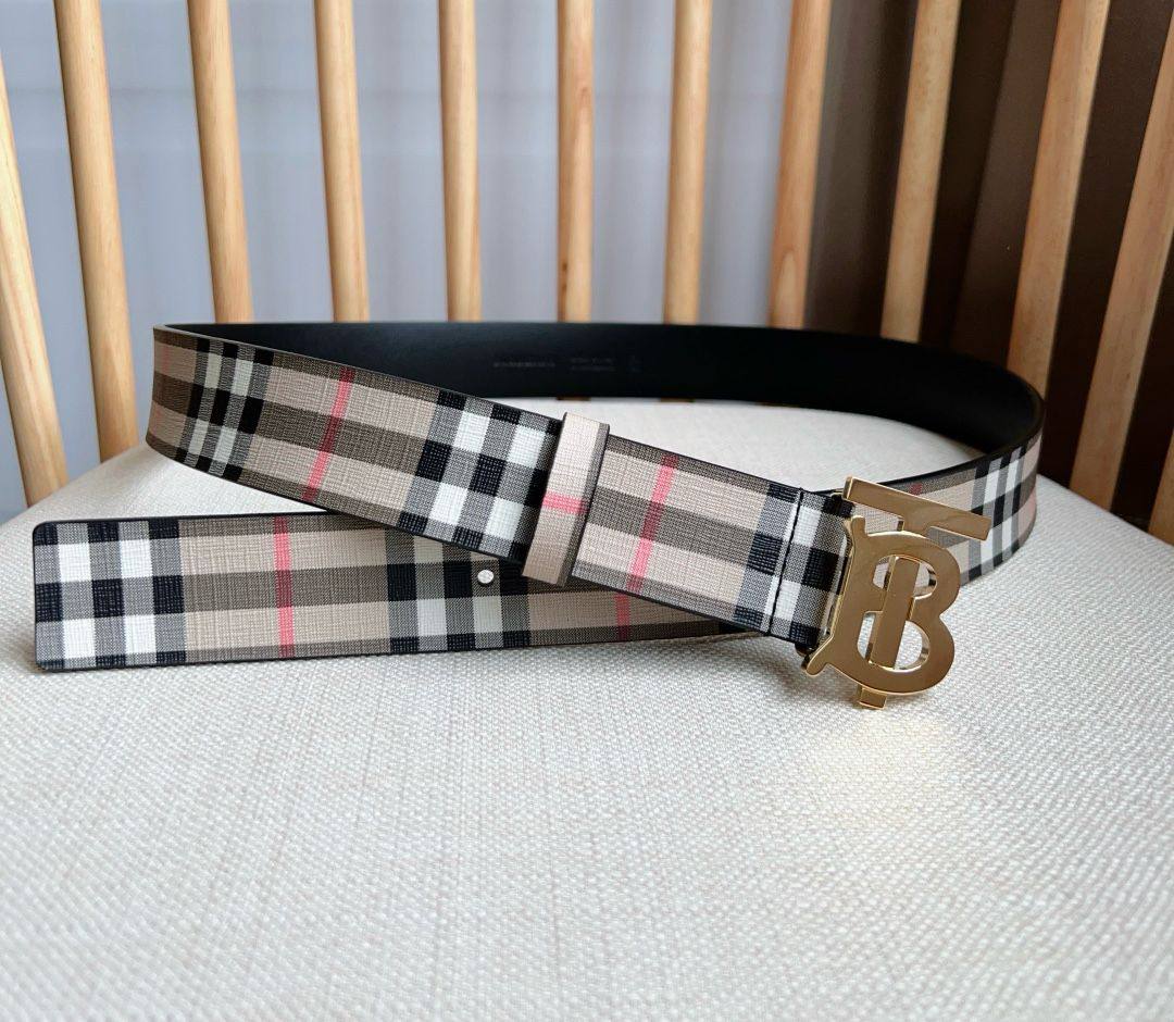 💜 BURBERRY 💜
💜*Super Master*💜
💜*For Man*💜
320 dhs💛

Zain160
♥️♥️♥️