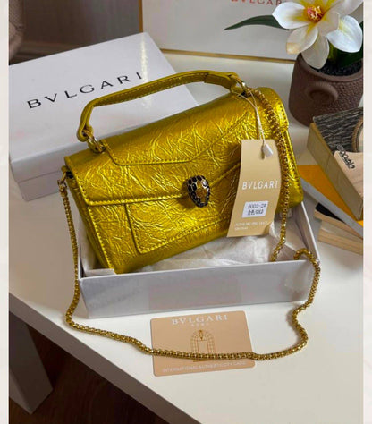 Bvlgari
105 dhs✅
Size：19CM
Good-quality with box

Zain35
♥️♥️♥️