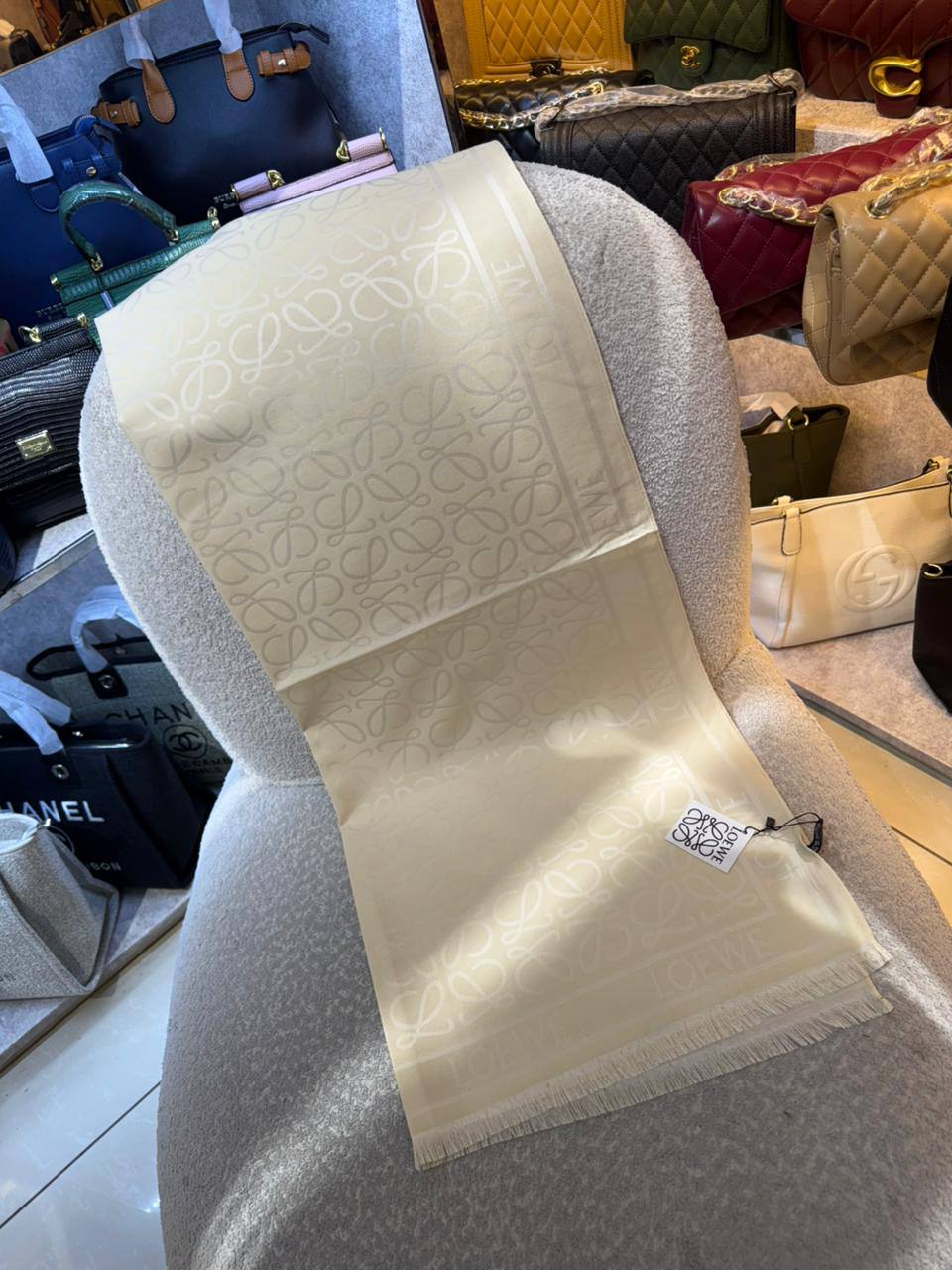 New
Cotton scarf 
45 dhs🪙🌨️

Zain93
♥️♥️♥️