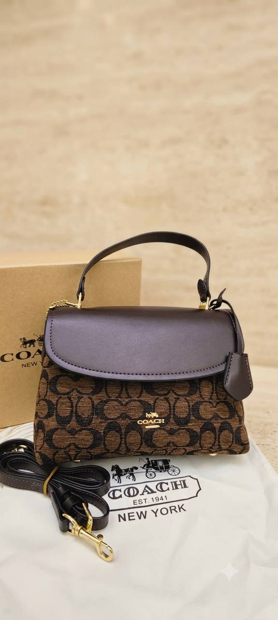 Coach 
with box 
95 dhs🇦🇪🇦🇪

Zain215
♥️♥️♥️