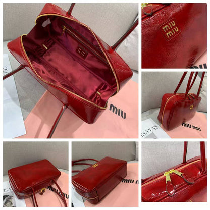 Miu Miu
High quality
95 dhs✅

Zain50
♥️♥️♥️