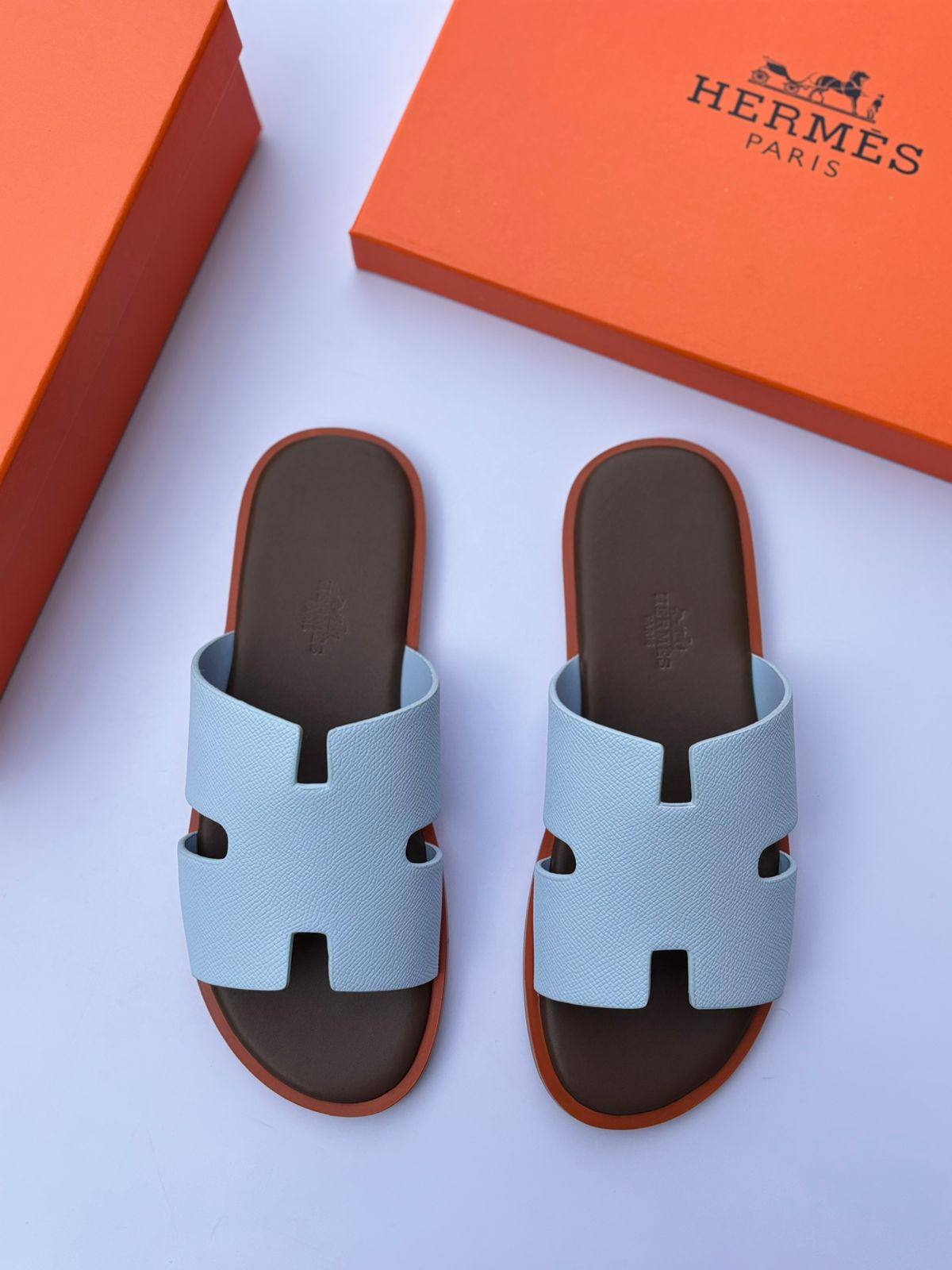 Hermes slipper (men)
110 dhs🌺
Size 40-46

Zain55