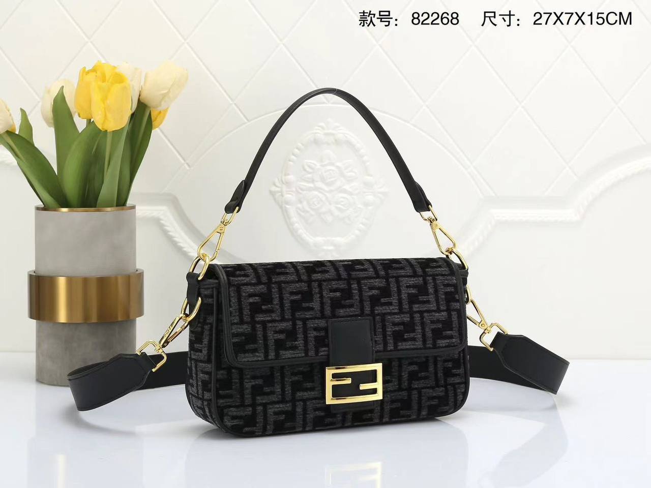 FENDI 
NEW CAME 
GOOD QUALITY 
100 dhs🇦🇪

Zain39
♥️♥️♥️