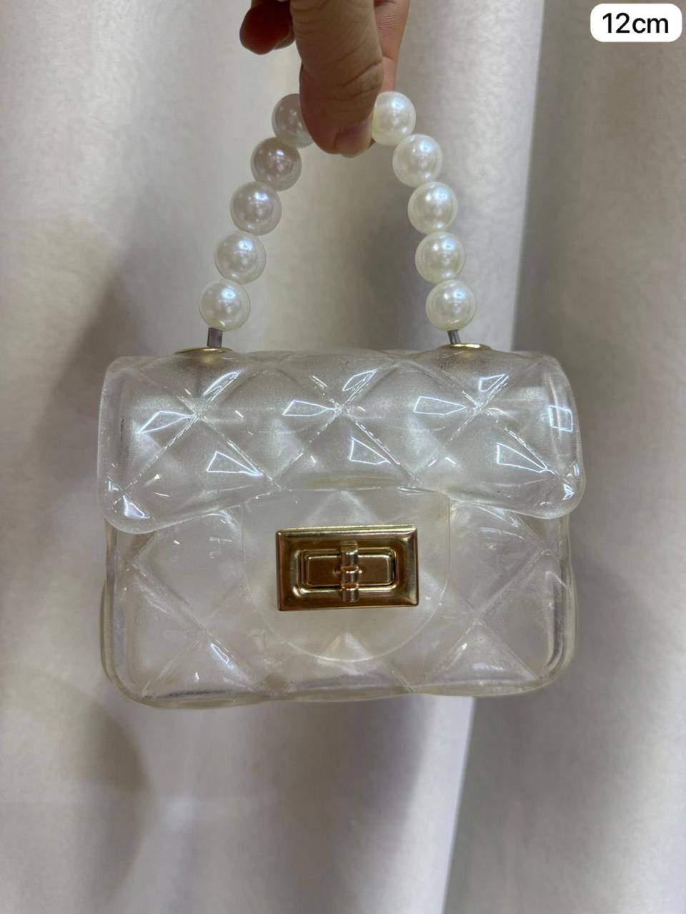 🍒 Fashion mini bag
Size : 12 * 9 cm
20 dhs✅

Zain115
♥️♥️♥️