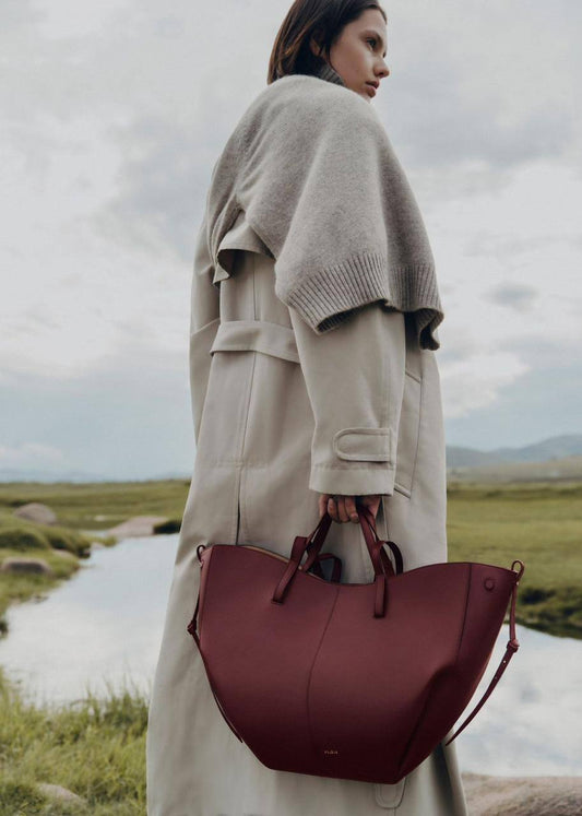 Polene Toute
Big Size : 50 * 30 cm
120 dhs🪙🖤

Zain115
♥️♥️♥️
