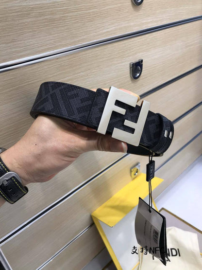 FENDI

Master quality

320 dhs🇦🇪🇦🇪

Zain164
♥️♥️♥️