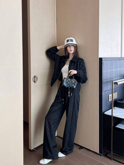 Lv set master 

New collections 💕💕                                            *price 280 dhs
*good  quality  
*Sizes:S M L xl* 
*AVAILABL

Zain231
♥️♥️♥️