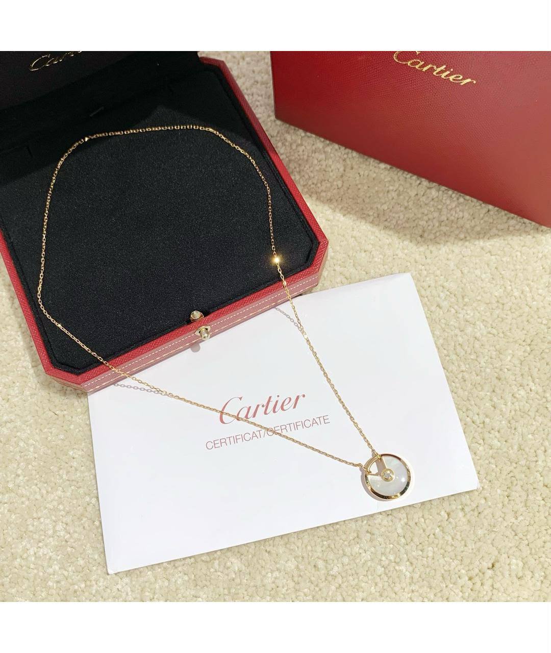 *Cartier 😍*
Necklace 🦋
Earring❤️‍🔥
Bracelet ✨
Master quality 💯
With normal boxes 🗃️ 
150 DHS🇦🇪🇦🇪🇦🇪

With master box 📦 
180 DHS🇦🇪🇦🇪🇦🇪

Zain216
♥️♥️♥️