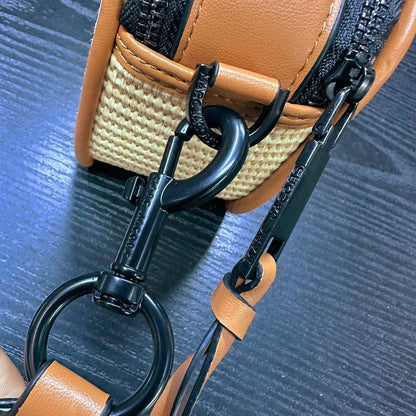 MARC JACOBS
  VERY GOOD QUALITY 
WITH BOX 
🎁🎁🎁

95 dhs✅

Zain295
♥️♥️♥️