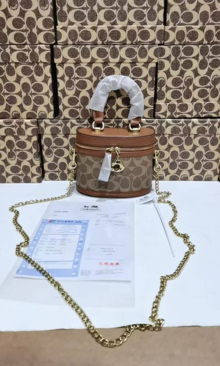 Coach
withbox 
95 dhs🇦🇪🇦🇪

Zain143
♥️♥️♥️