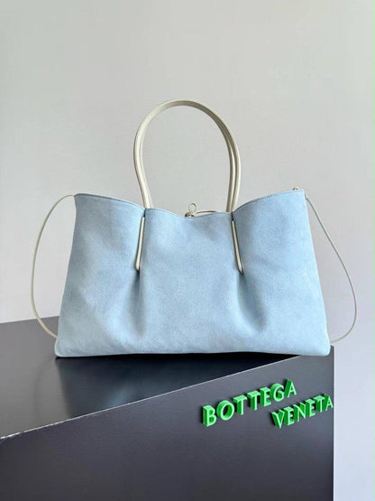 Bottega Veneta Pinacoteca tote bag 

For Price 👇 WhatsApp✅
0568585901 
0507557372
0552275751 Owner Zain 👌

Zain71
♥️♥️♥️