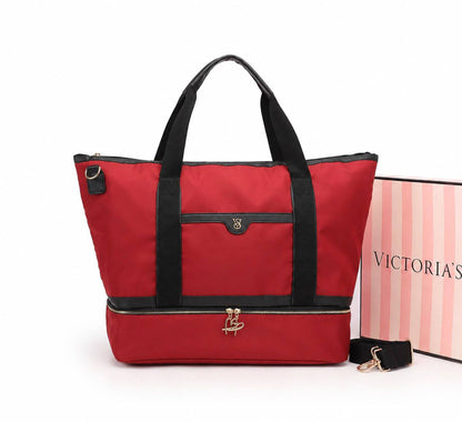 Victoria's Secret 

travelling bag 
new came 
big size
 good quality 
105 dhs🇦🇪🇦🇪

Zain295
♥️♥️♥️