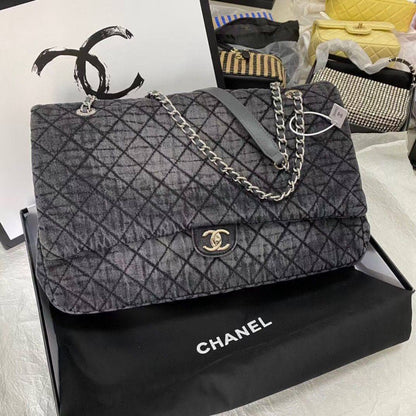 CHANEL 
COPY ONE 
210 dhs✅

Zain295
♥️♥️♥️