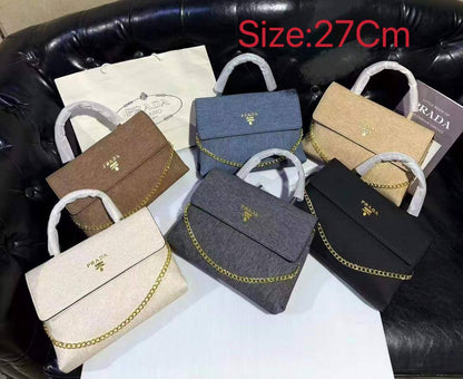Prada - Chanel - Hermes
95 dhs✅
high quality25cm

Zain26
♥️♥️♥️
