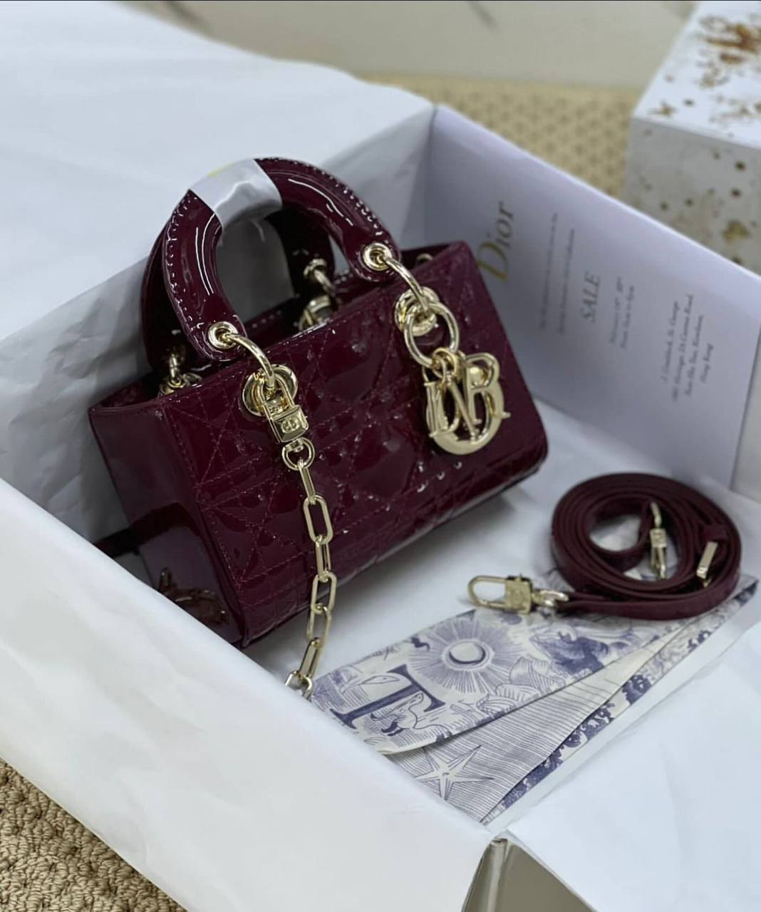 LADY DIOR 
GOOD QUALITY 💯
110 dhs🪙🌨️
WITH BOX 📦 🔥

Zain28
♥️♥️♥️