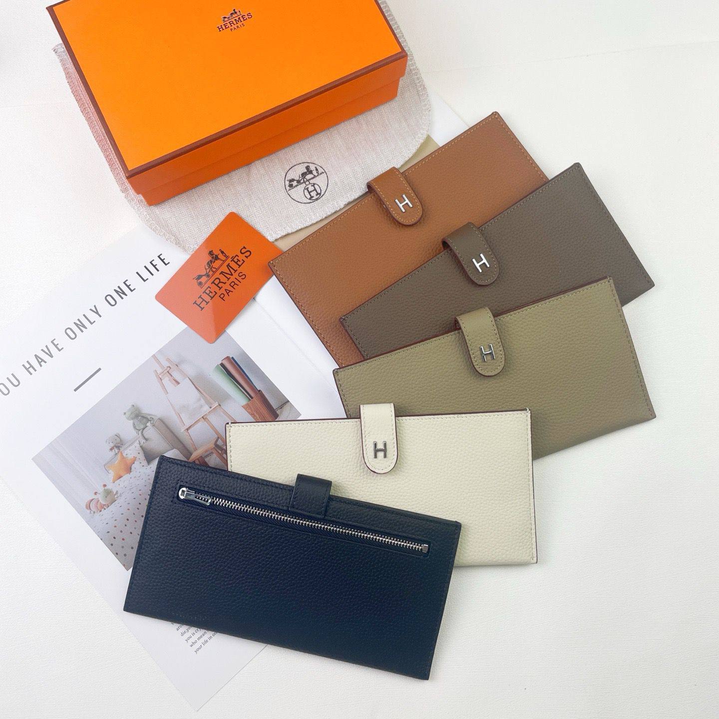 Hermes - Goyard 
💝*Super Master*💝
For Price 👇 WTSP Text Zain 0568585901

Zain275
♥️♥️♥️