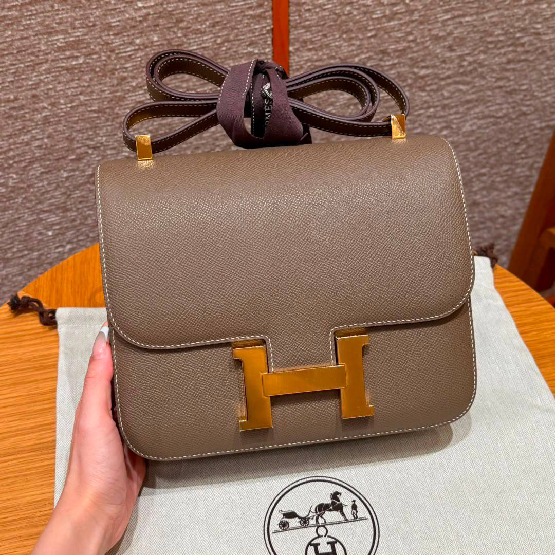 Hermes new collection 💕💯
Hand made 💯❤️
With full packing 📦🎀
For Price 👇 WhatsApp✅
0568585901 
0507557372
0552275751 Owner Zain 👌

Zain252
♥️♥️♥️