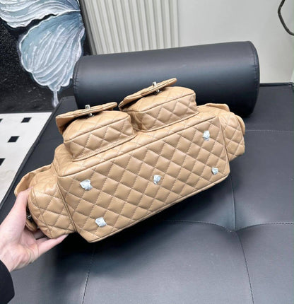 CHANEL 
HIGH QUALITY
130 dhs💓

Zain17
♥️♥️♥️