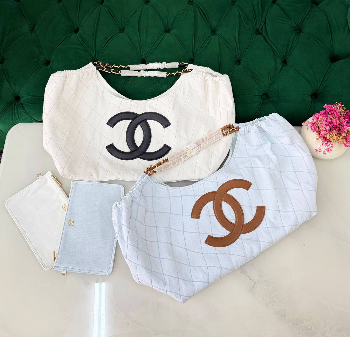 Chanel 
Available original box 
With full packing 
Super high quality 

For Price 👇 WhatsApp✅
0568585901 
0507557372
0552275751 Owner Zain 👌

Zain283
♥️♥️♥️