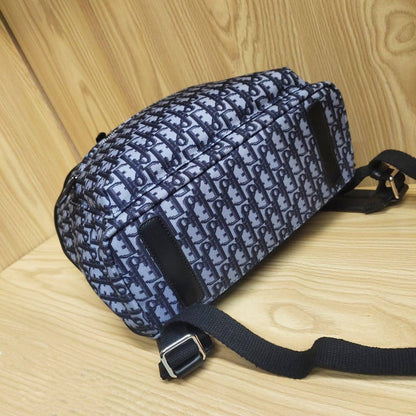 DIOR 
BACKPACK 
GOOD QUALITY
95 dhs✅

Zain295
♥️♥️♥️