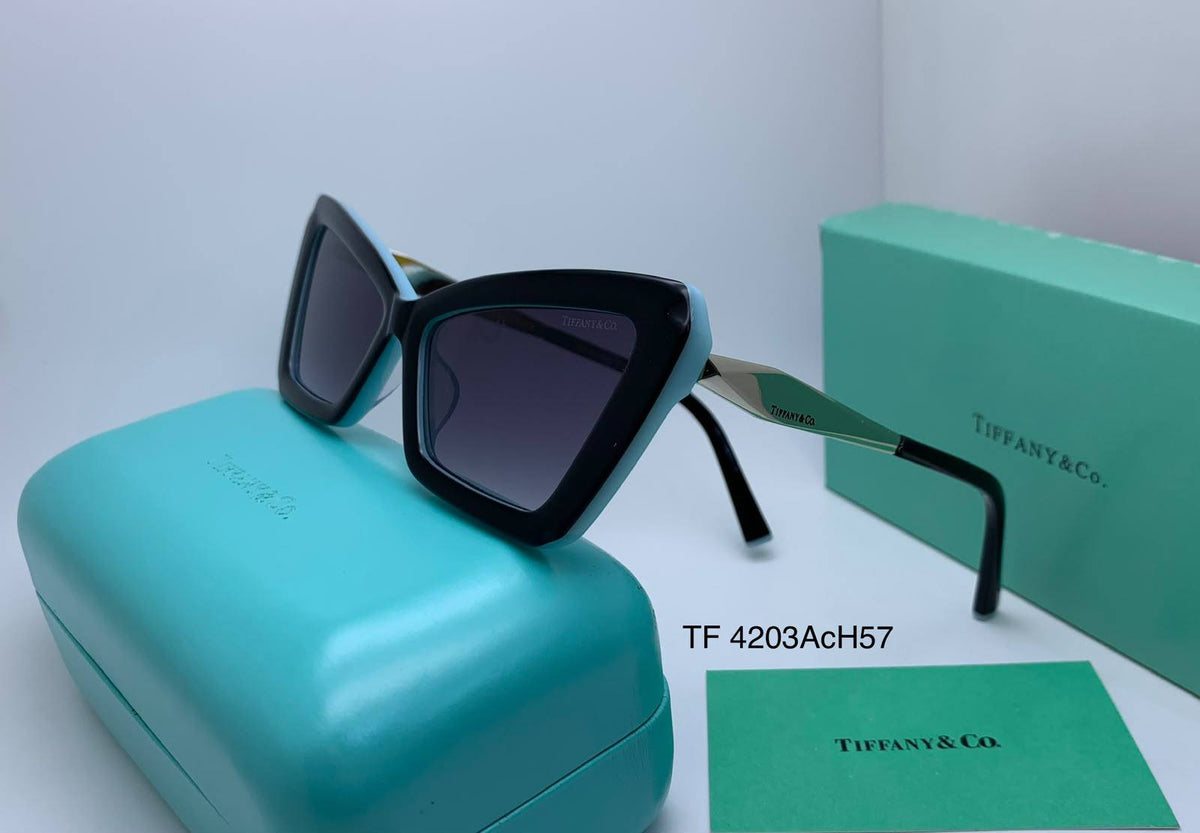 Ladies sunglasses 

super master quality 
200 dhs🇦🇪🇦🇪

Zain126
♥️♥️♥️