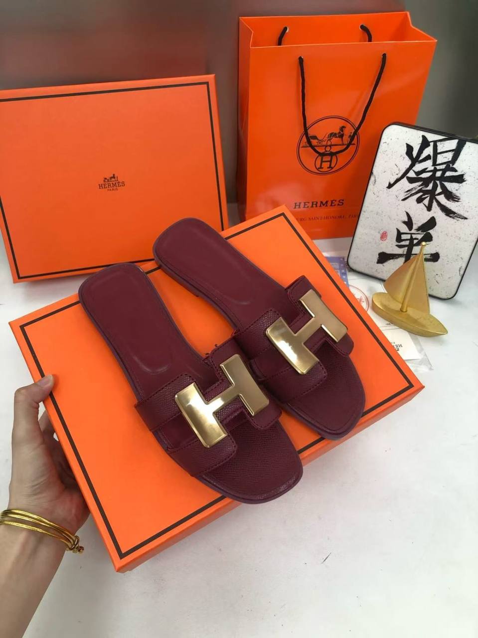 Hermes
size 36-41
95 dhs🇦🇪🇦🇪

Zain40
♥️♥️♥️