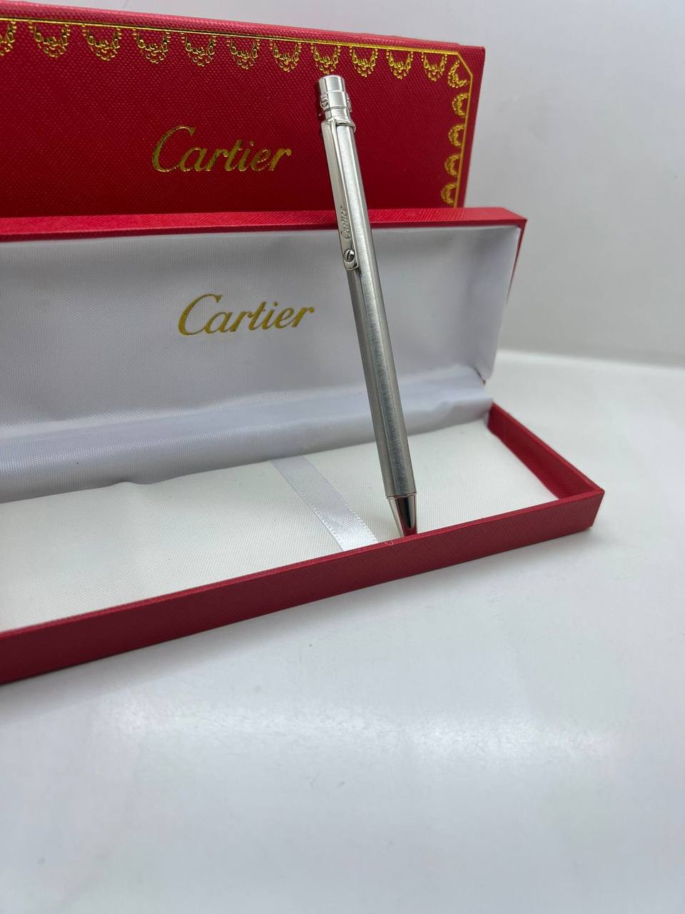Cartier
Pen
65 dhs✅

Zain182
♥️♥️♥️