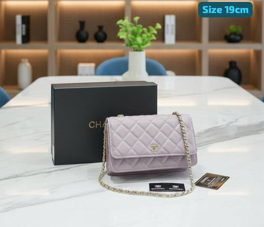 Chanel

Best quality

With box’s
🎁🎁🎁

90 dhs🌺
size 19cm

Zain158
♥️♥️♥️