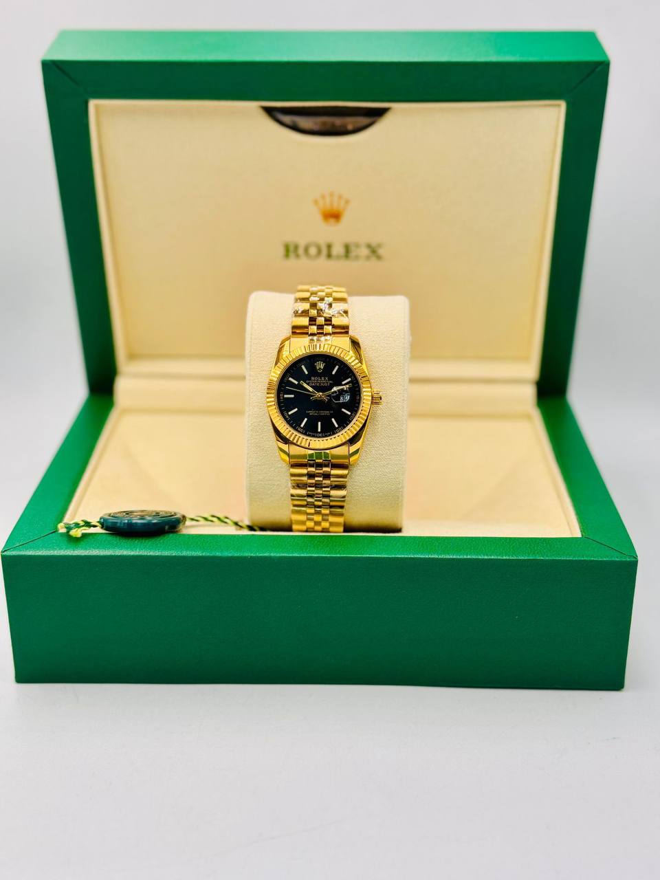 Rolex Ladies 
55 dhs🪙💕

Zain08
♥️♥️♥️