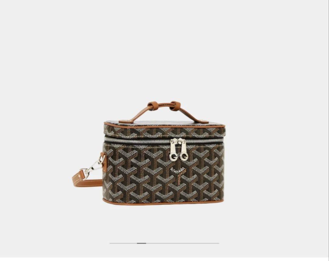 Goyard
with box
100 dhs💛

Zain143
♥️♥️♥️