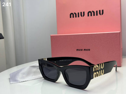 Miu Miu
Sunglasses 

Good quality 
65 dhs🇦🇪🇦🇪

Zain182
♥️♥️♥️