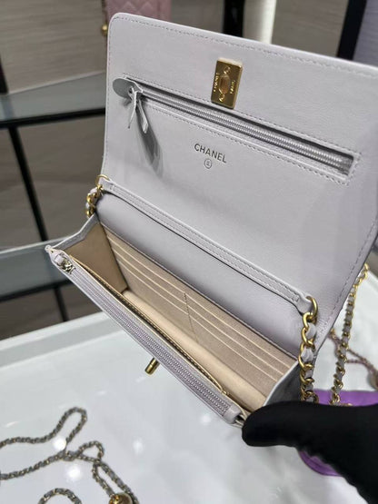 Chanel CC Pearl Crush Wallet On Chain✅*
*Size 20 cm*
For Price 👇 WhatsApp✅
0568585901 
0507557372
0552275751 Owner Zain 👌

Zain274
♥️♥️♥️