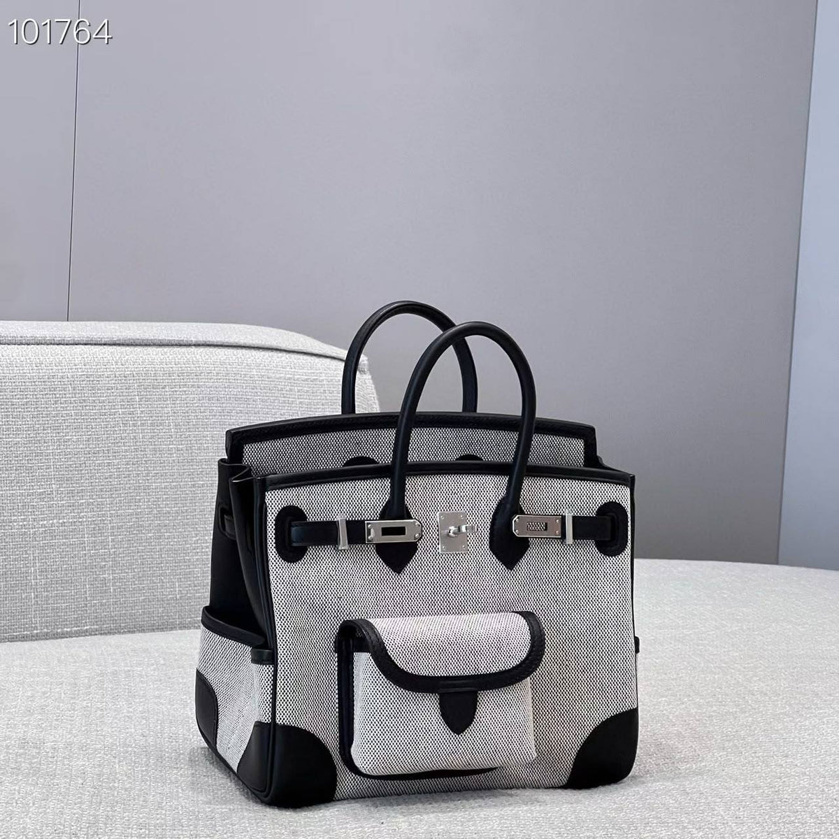 Hermes

420 dhs🇦🇪🇦🇪

Zain153
♥️♥️♥️