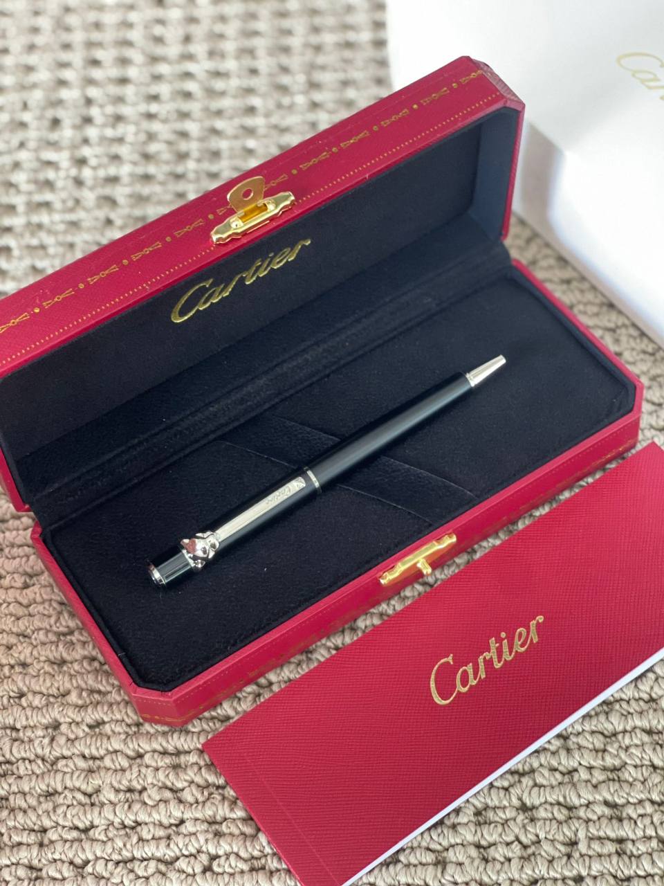 CARTIER
Pen ✍️*
*New Collection*
*Master Quality*
190 dhs✅

Zain179
♥️♥️♥️
