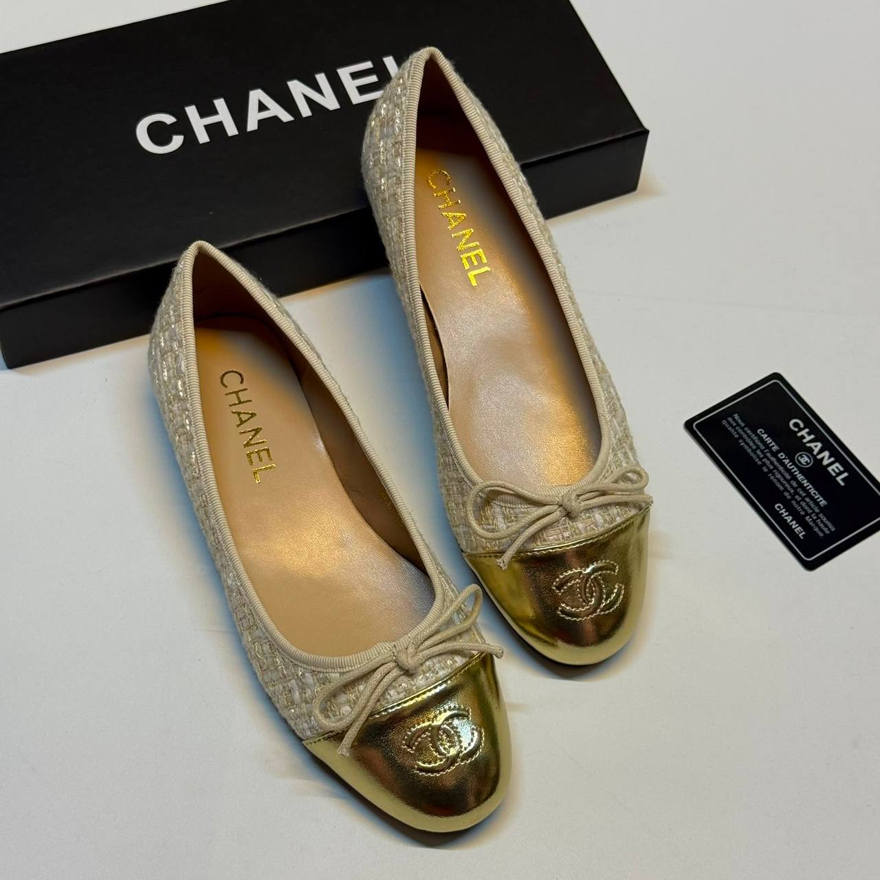 NEW CAMING
CHANEL SHOES
GOOD QUALITY 
Size 36-41
100 dhs🇦🇪🇦🇪

Zain40
♥️♥️♥️