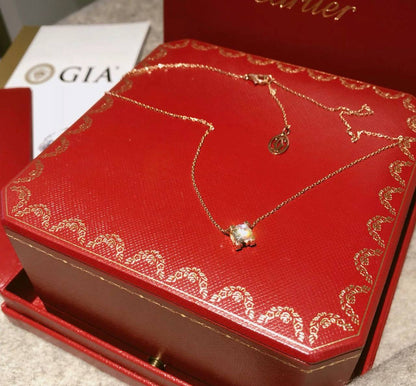 CARTIER 💕
Necklace 
Master Quality 💐

*45* AED normal box 📦
*80* AED MASTER BOX 📦

Zain48
♥️♥️♥️