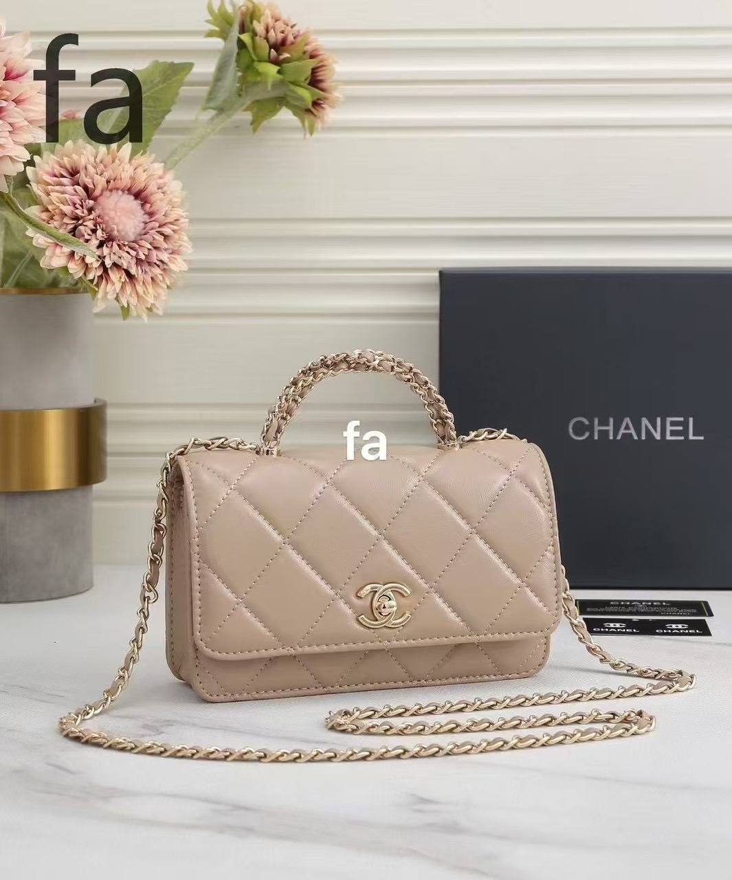 CHANEL
 19.5cm
90 dhs🪙🌨️

Zain55
♥️♥️♥️